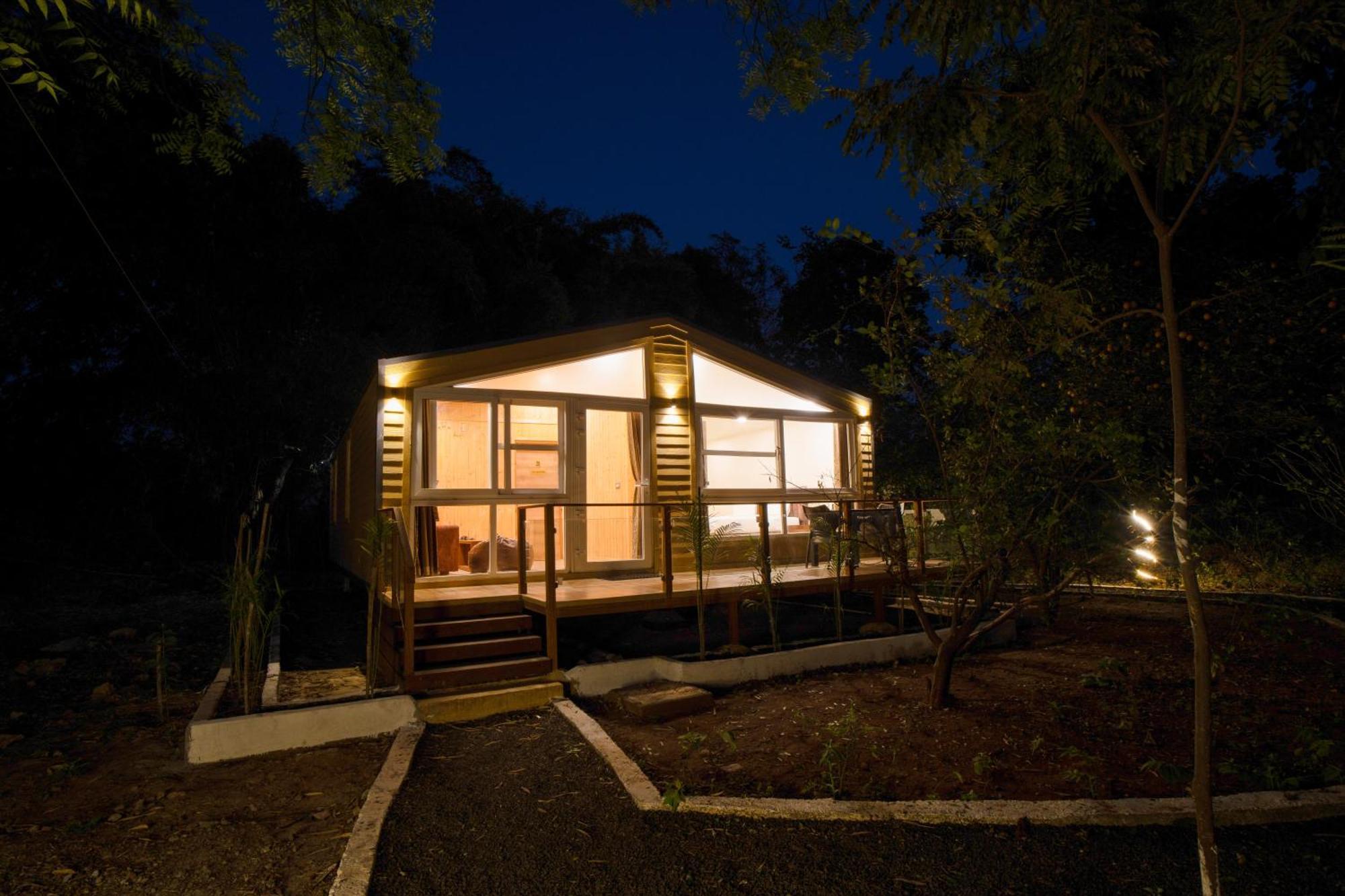 Hotel Treebo Premium Mowgli'S Den, Pench Khawāsa Esterno foto
