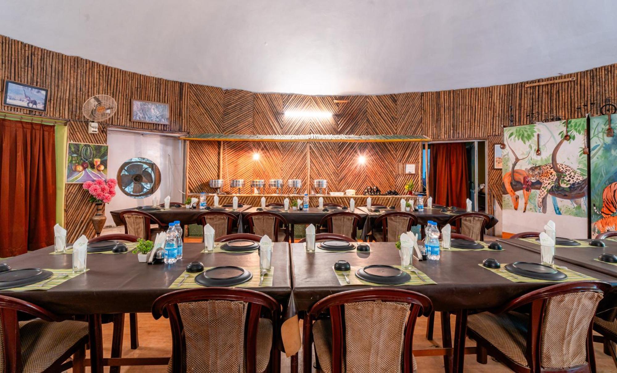 Hotel Treebo Premium Mowgli'S Den, Pench Khawāsa Esterno foto