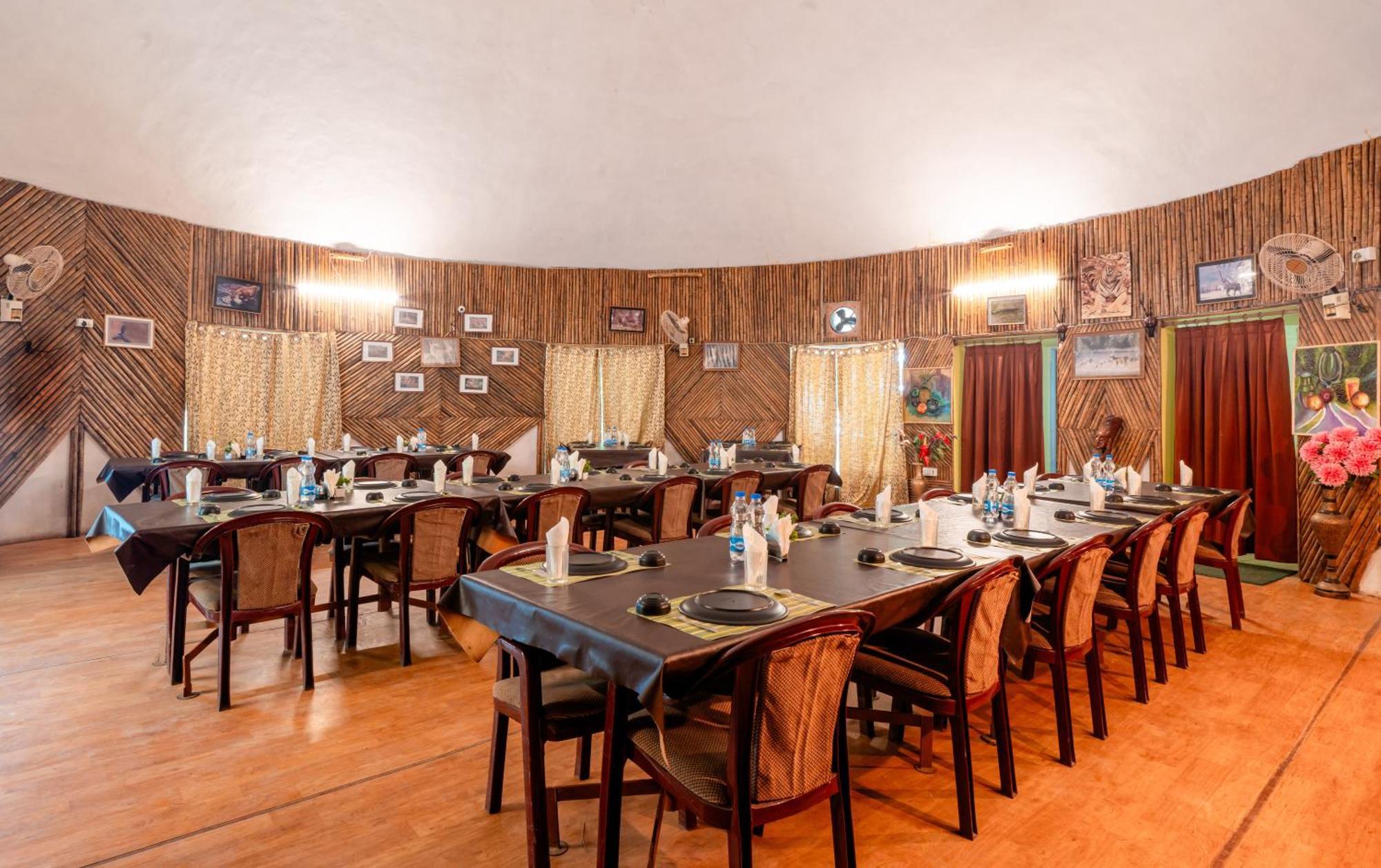 Hotel Treebo Premium Mowgli'S Den, Pench Khawāsa Esterno foto