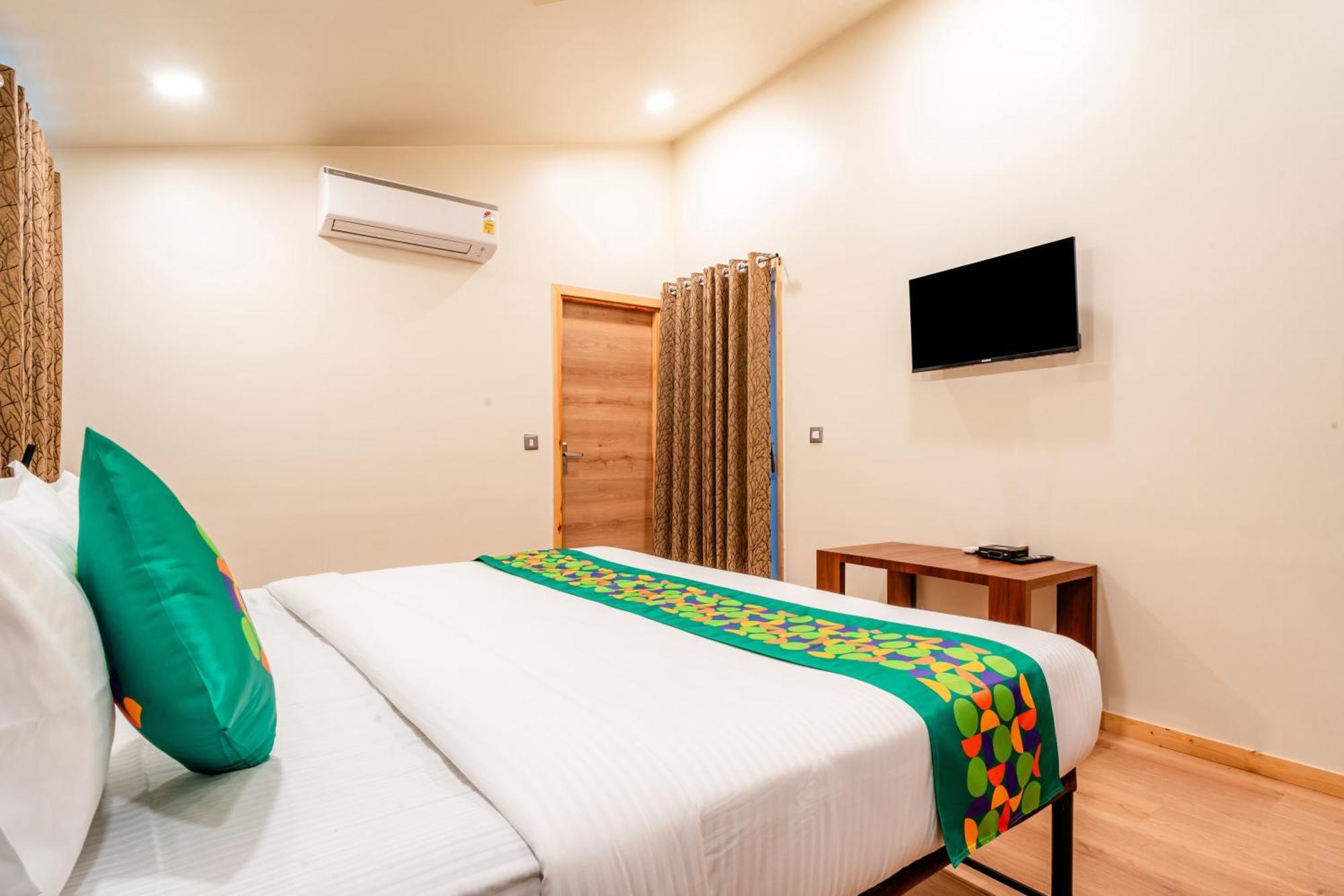 Hotel Treebo Premium Mowgli'S Den, Pench Khawāsa Esterno foto