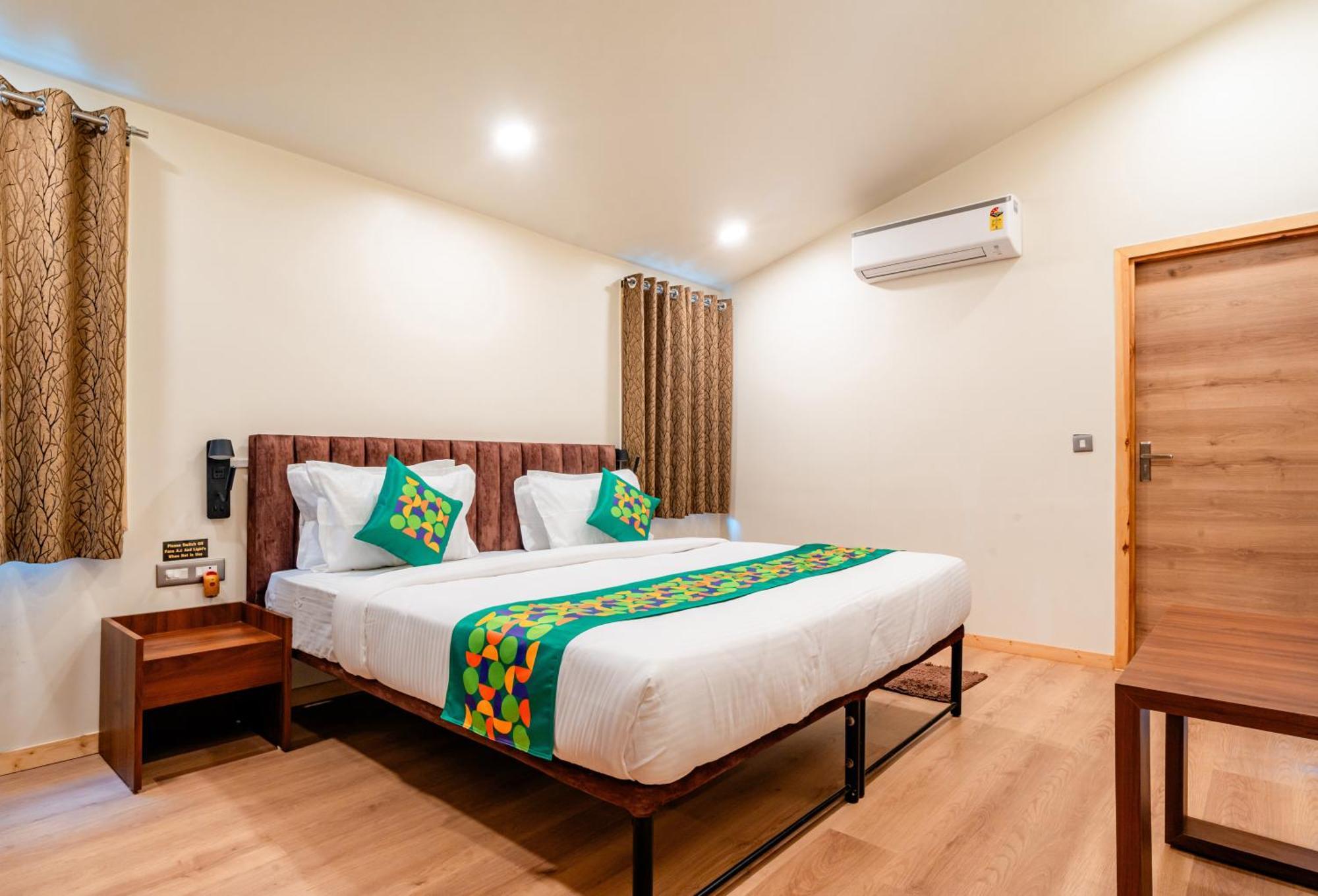Hotel Treebo Premium Mowgli'S Den, Pench Khawāsa Esterno foto