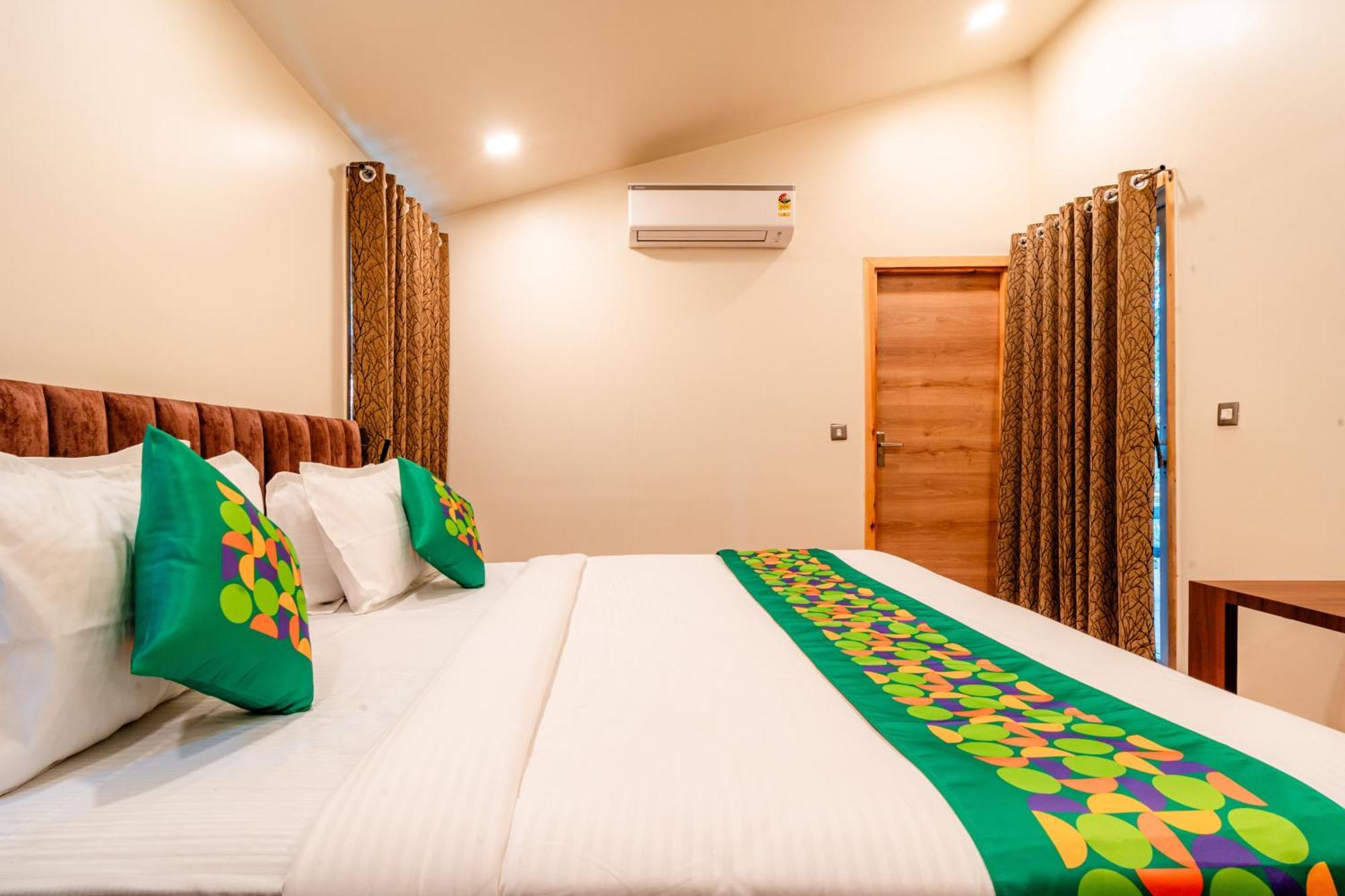 Hotel Treebo Premium Mowgli'S Den, Pench Khawāsa Esterno foto