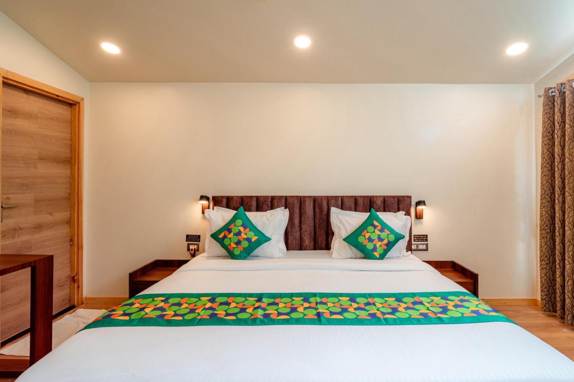 Hotel Treebo Premium Mowgli'S Den, Pench Khawāsa Esterno foto