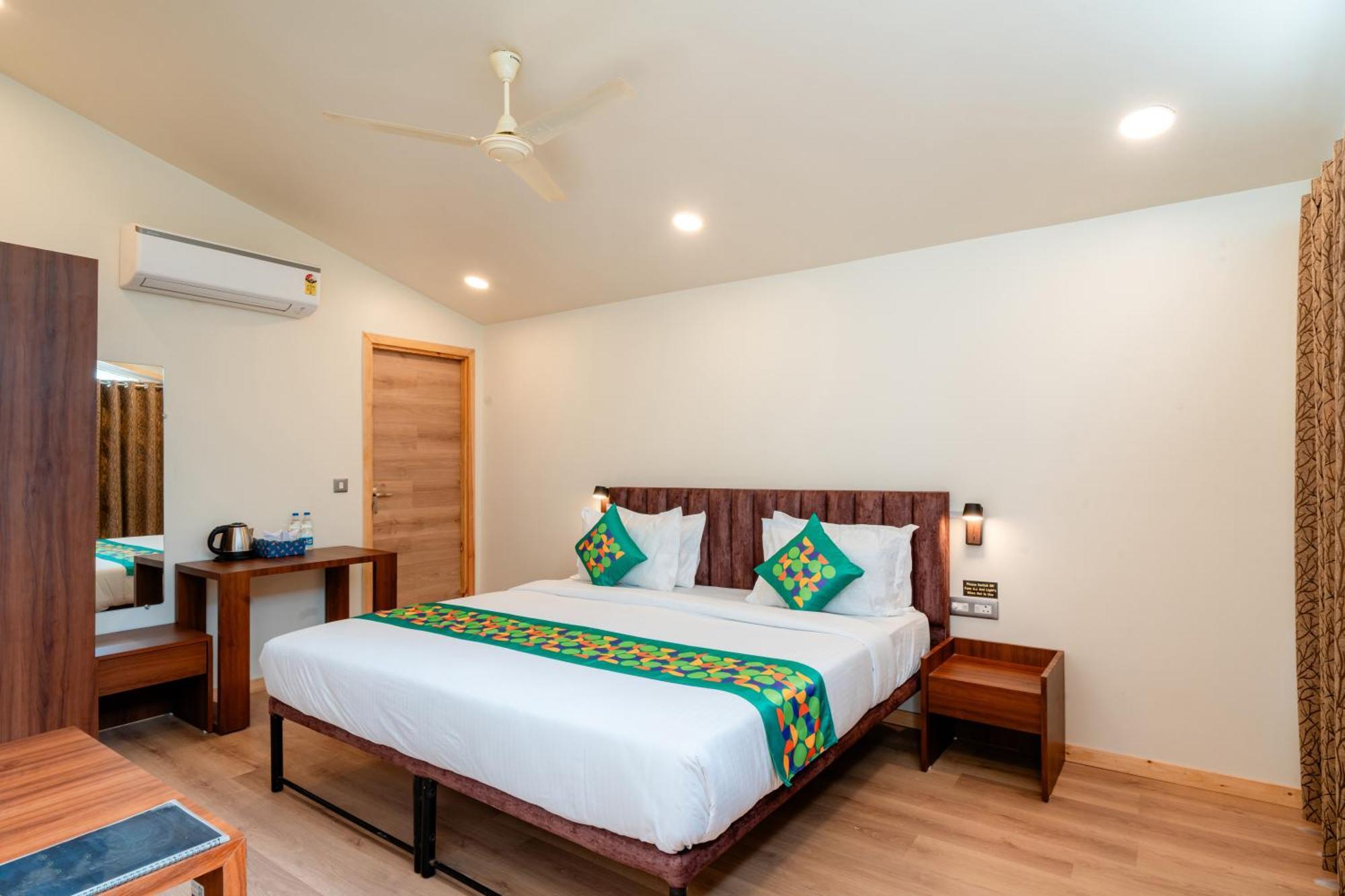 Hotel Treebo Premium Mowgli'S Den, Pench Khawāsa Esterno foto