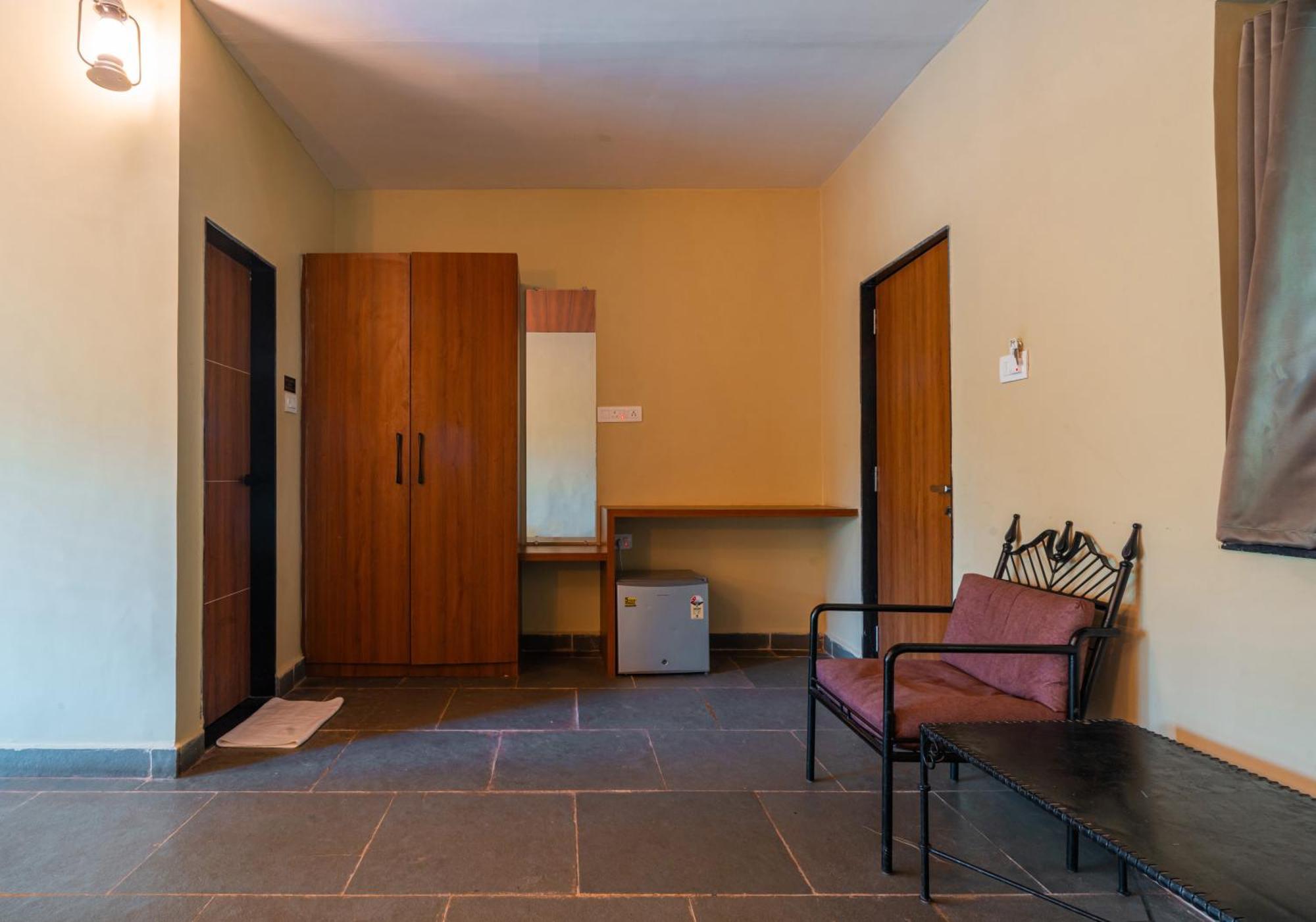 Hotel Treebo Premium Mowgli'S Den, Pench Khawāsa Esterno foto