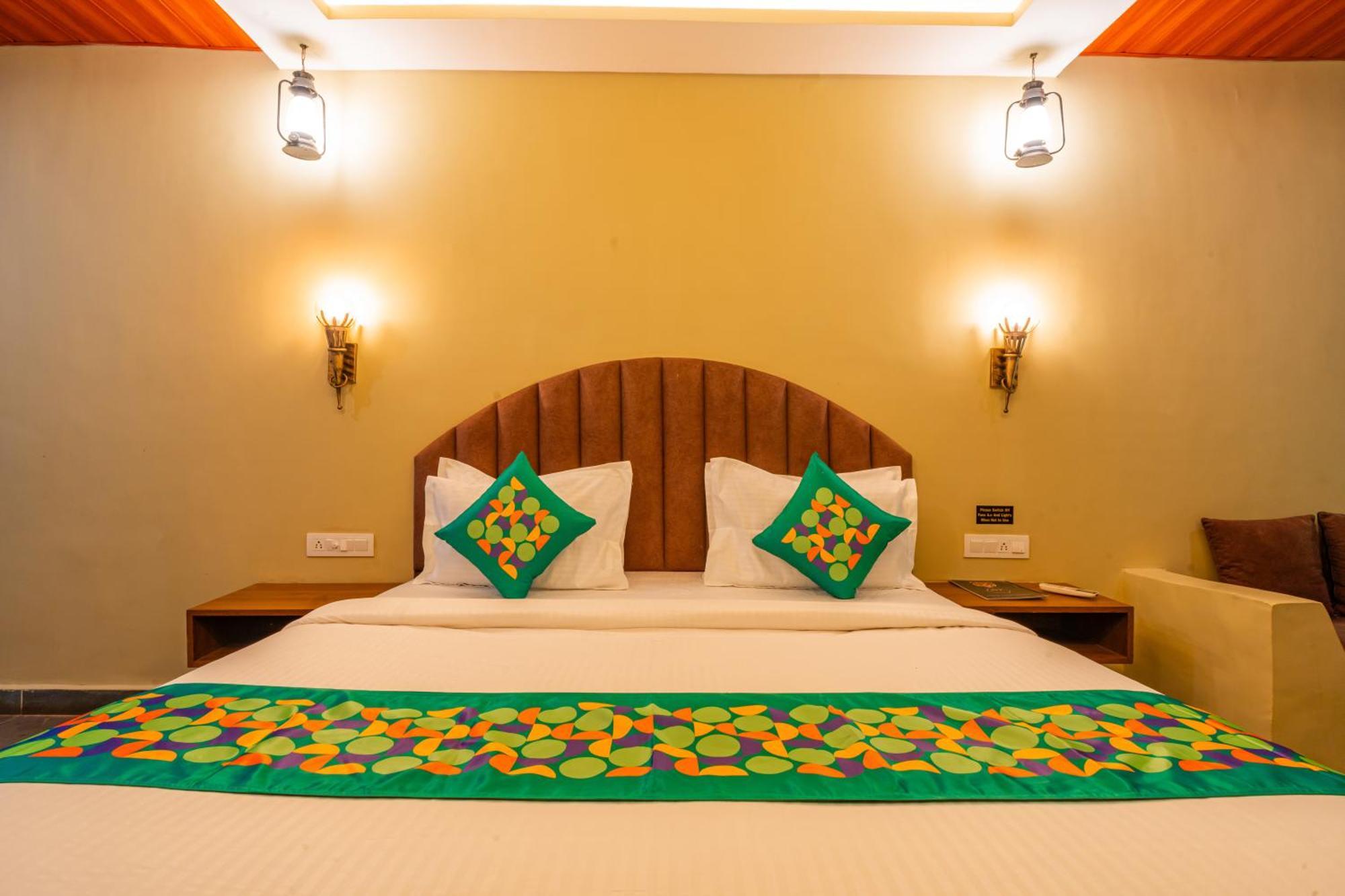 Hotel Treebo Premium Mowgli'S Den, Pench Khawāsa Esterno foto