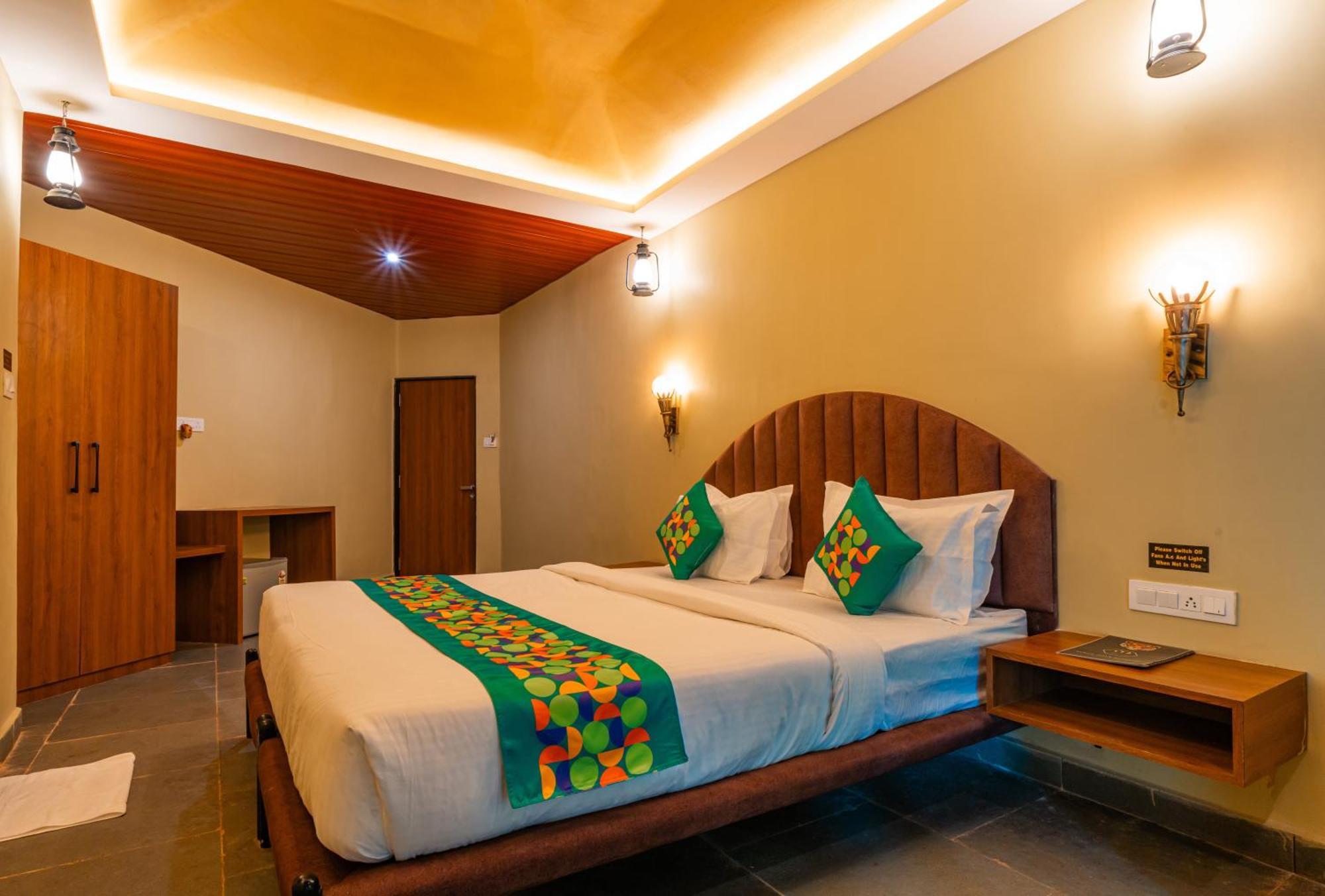 Hotel Treebo Premium Mowgli'S Den, Pench Khawāsa Esterno foto