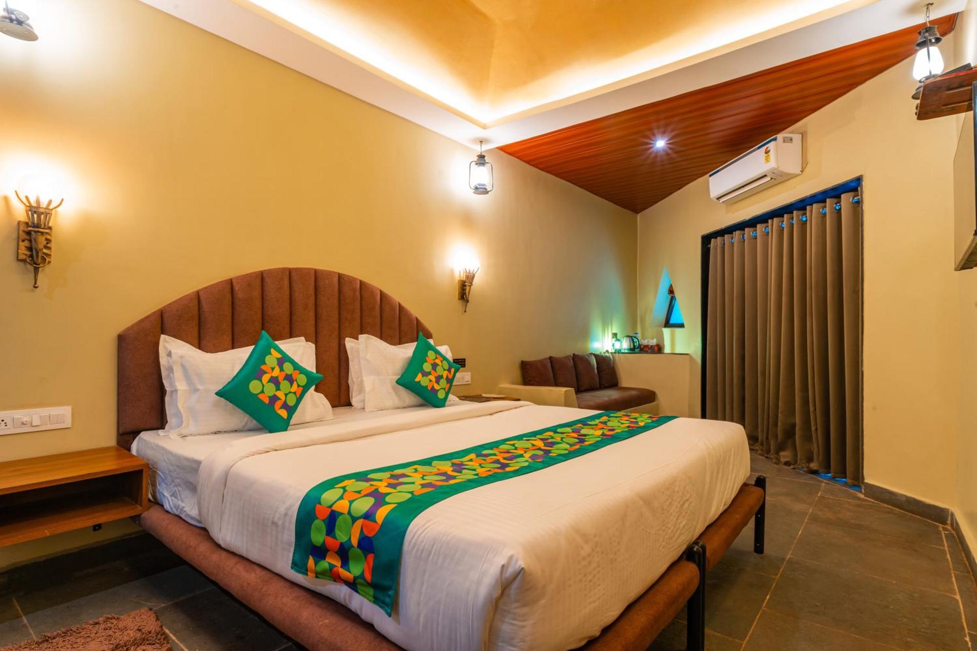 Hotel Treebo Premium Mowgli'S Den, Pench Khawāsa Esterno foto